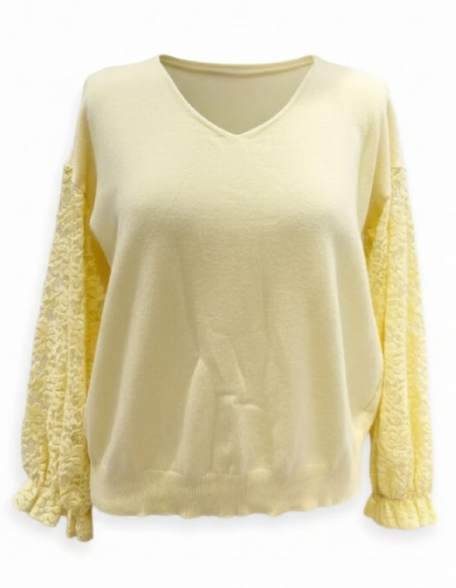 Pull femme manche en dentelle